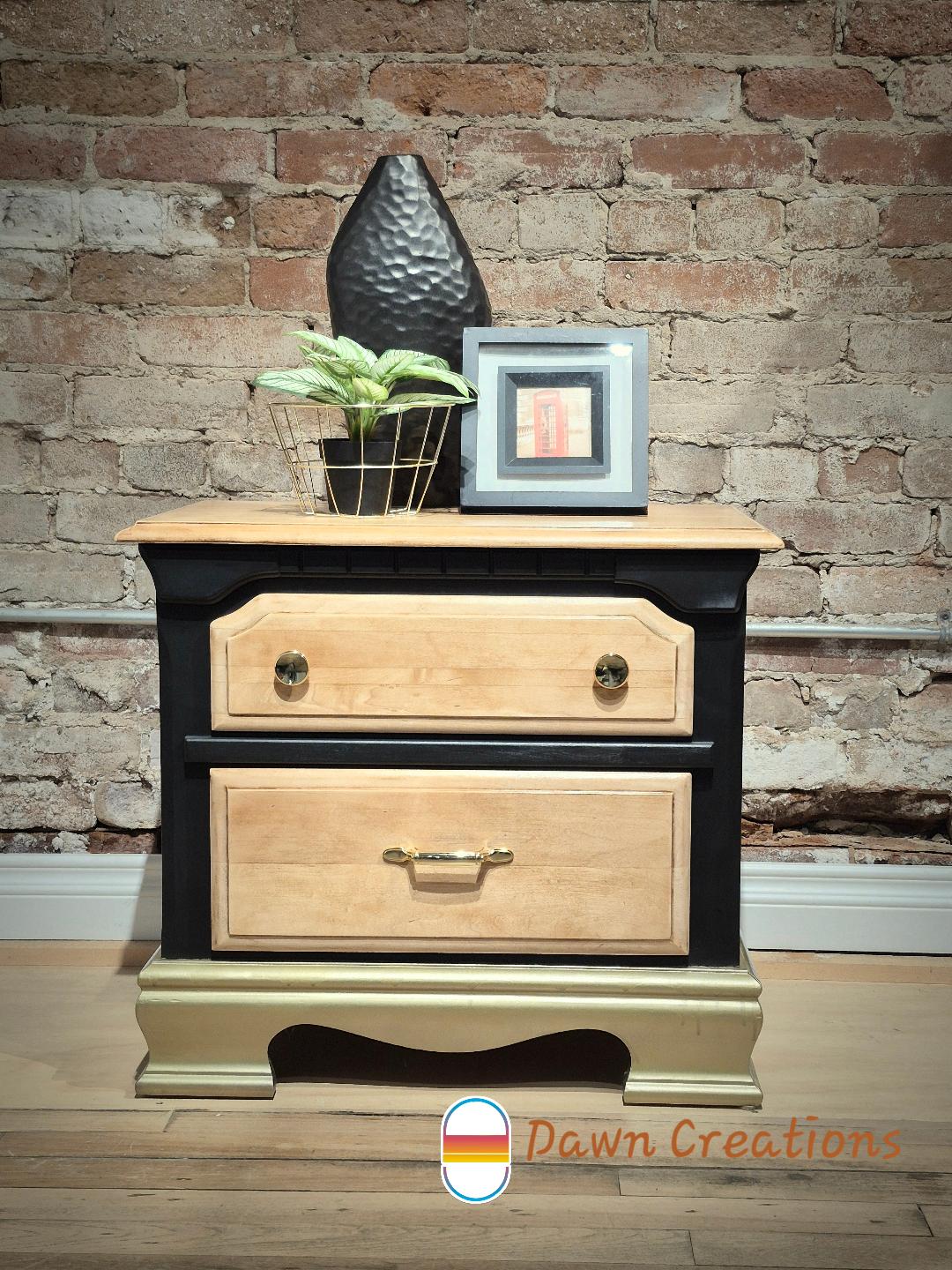 Charming End Table/Storage