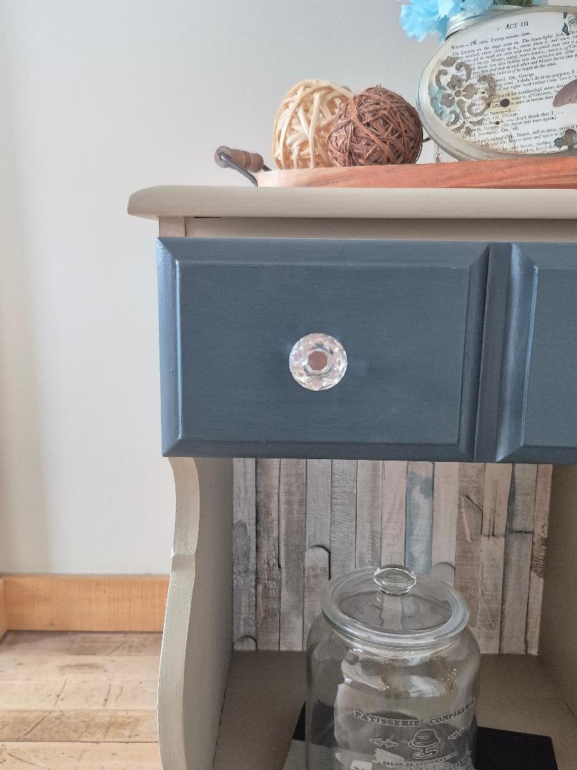 Modern Elegance Side Table
