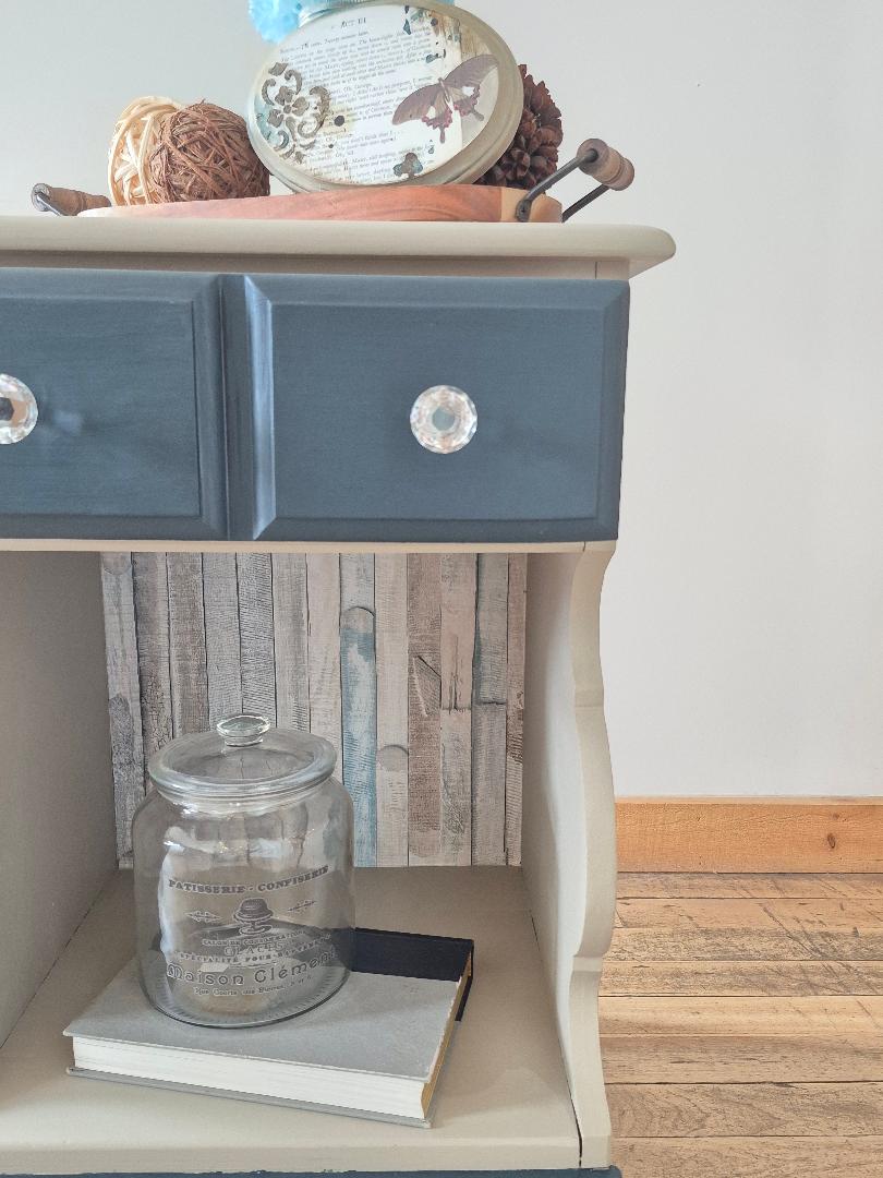 Modern Elegance Side Table