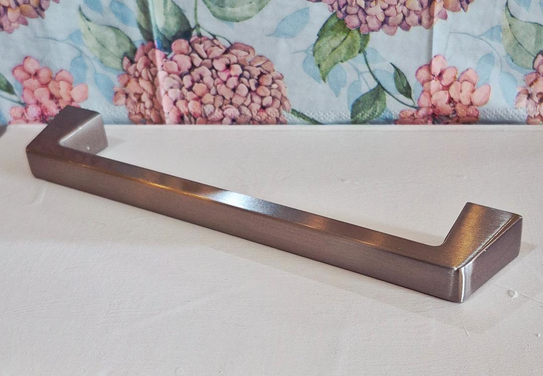 Heavy Duty 7" Silver Pulls