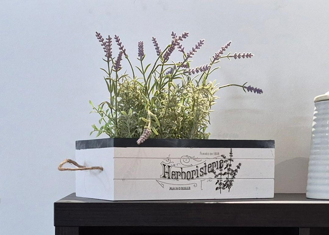 Farmhouse Herb Box